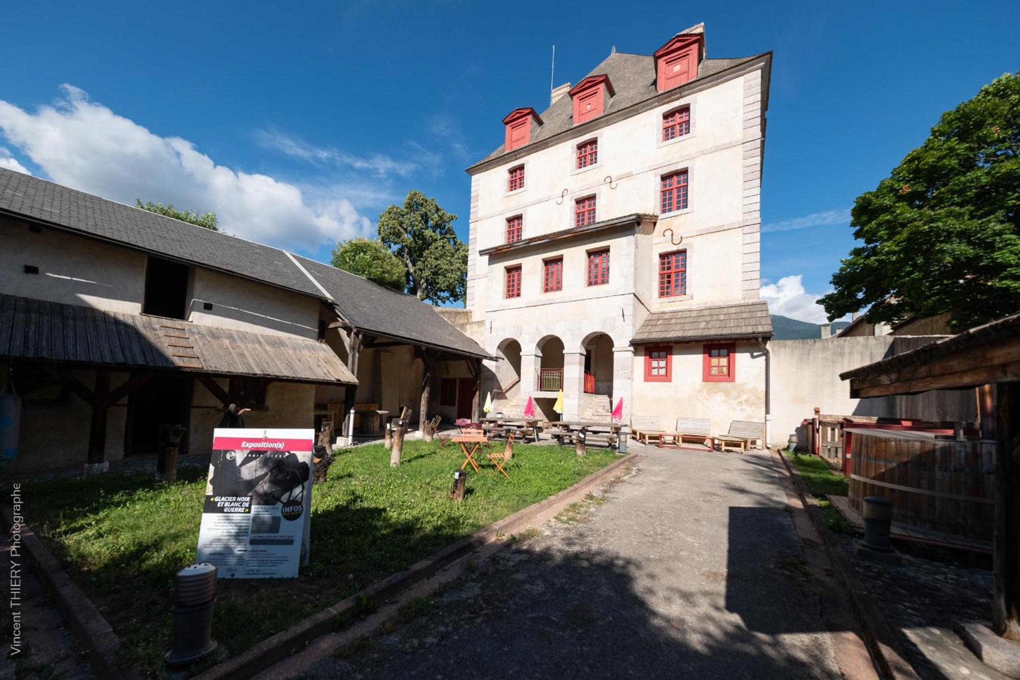 Le Pavillon Des Officiers Aparthotel Mont-Dauphin Kültér fotó