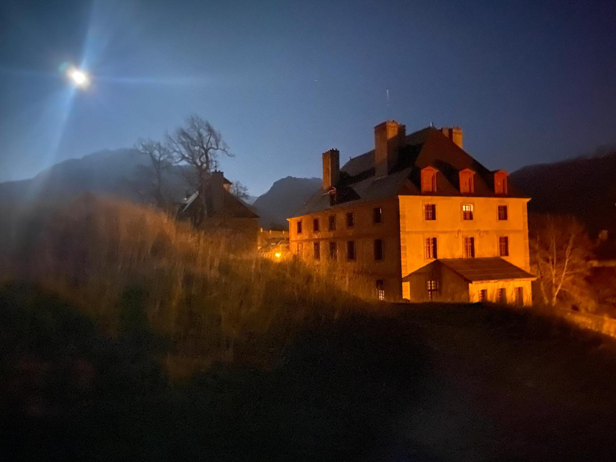 Le Pavillon Des Officiers Aparthotel Mont-Dauphin Kültér fotó